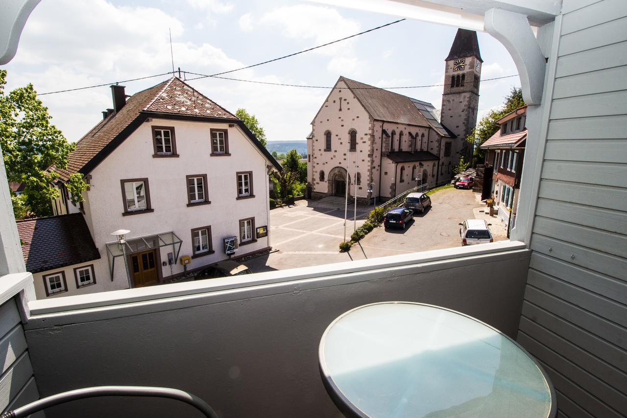 Landgasthof Alpenblick An Der Wutachschlucht Suedschwarzwald 로핀겐 외부 사진